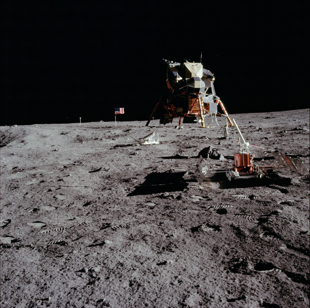 hasselblad pictures from the moon