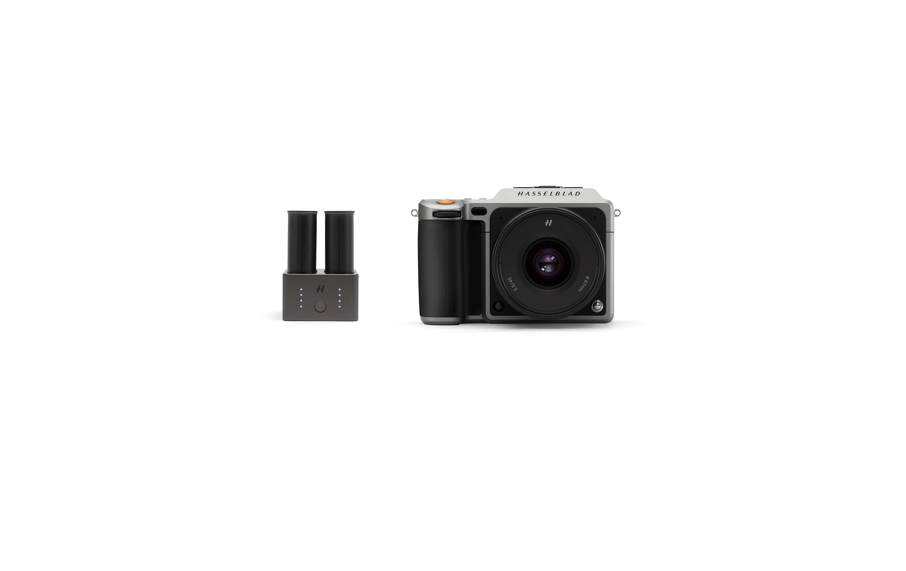 HASSELBLAD X SYSTEM EXPANDS WITH RELEASE CORD X AND BATTERY CHARGING HUB
