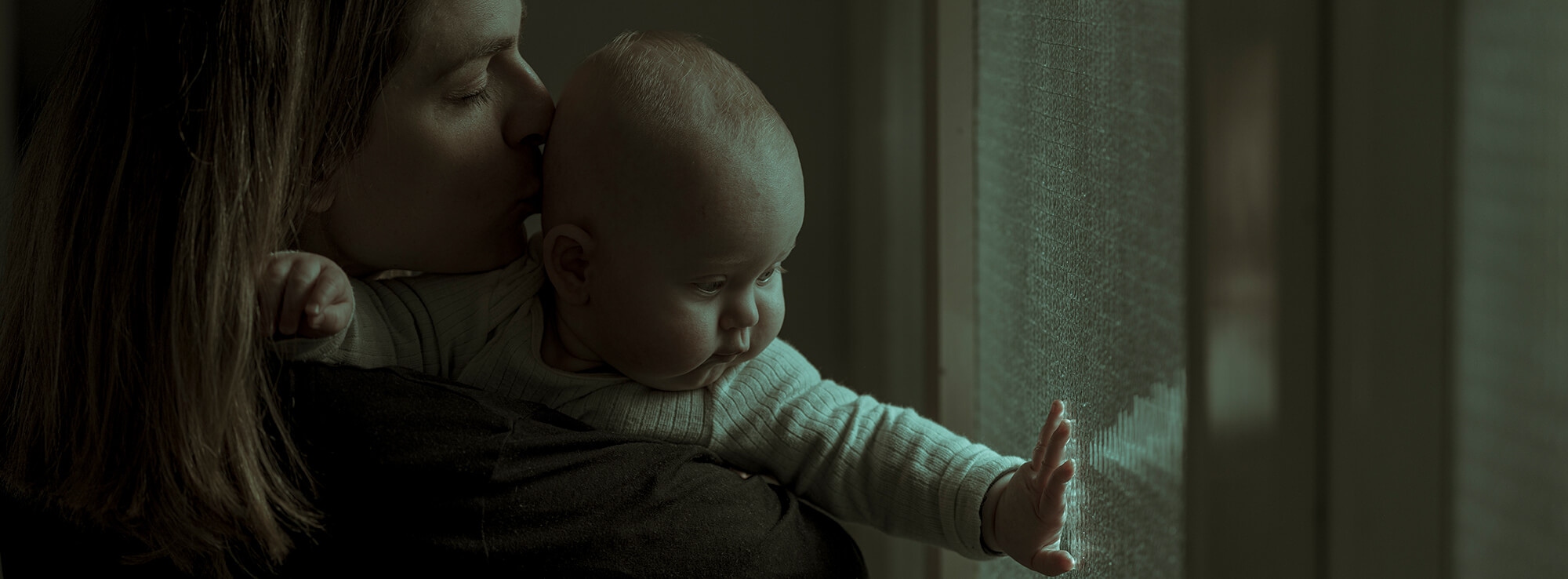 Sven Baum | Cinematically Documenting Newborn Life with the XV Adapter